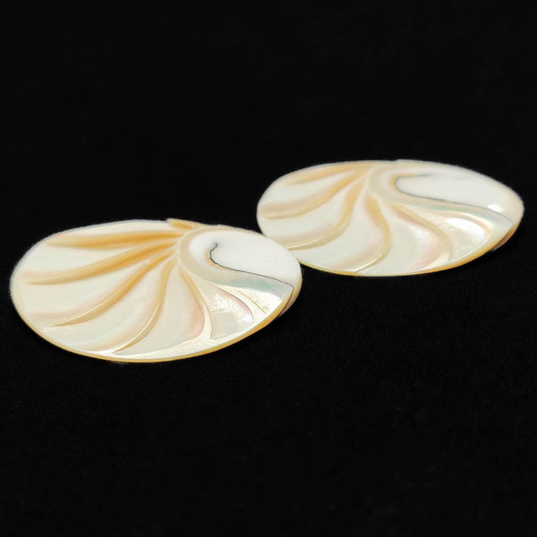 Natural Mabe Pearl Shells Lot
