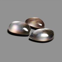 Tahitian Mother Of Pearl And Quartz Doublets Lot